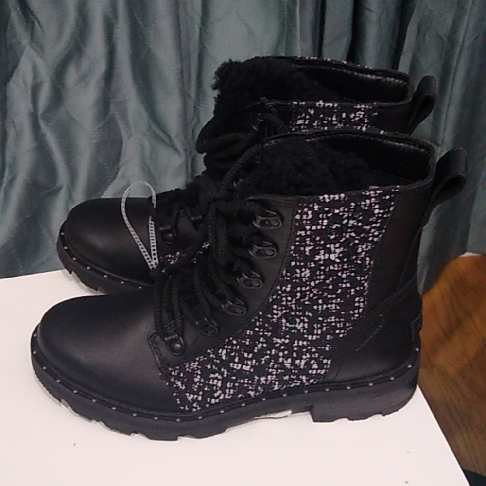Sorel Lennox Lace Cozy Waterproof Booties - Picture 6 of 14